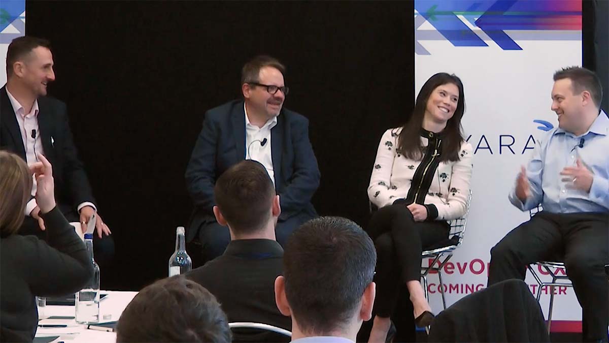 Transforming Organisation to an Agile World